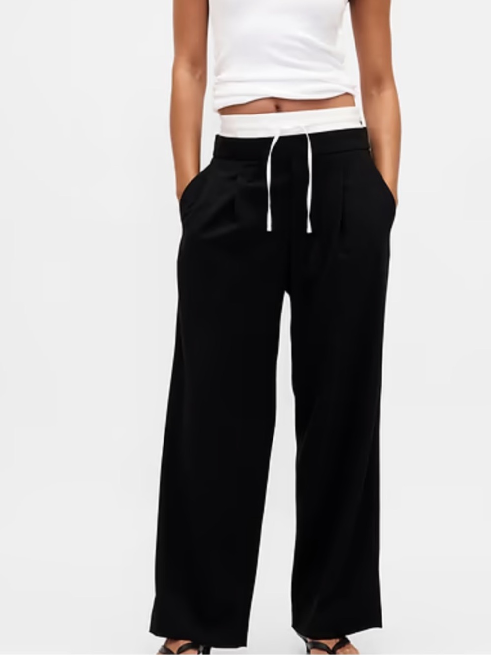 GAP Mid-Rise Double Waist Pant